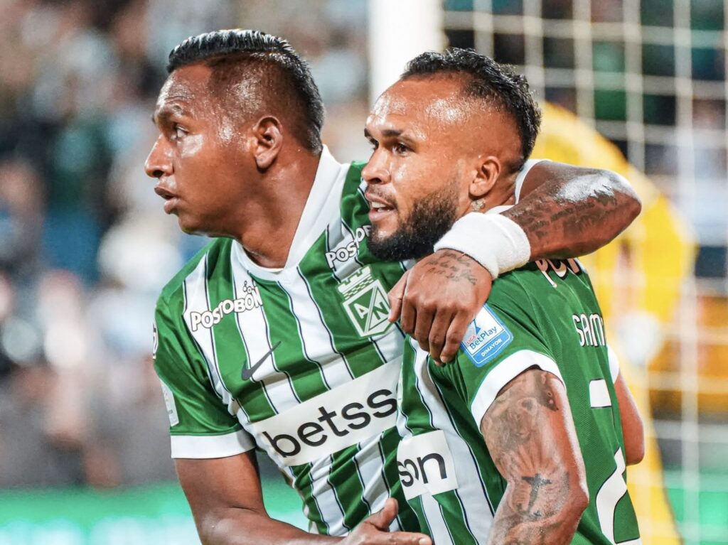 Nacional resistió con diez y venció 2-1 a Cali en el Atanasio