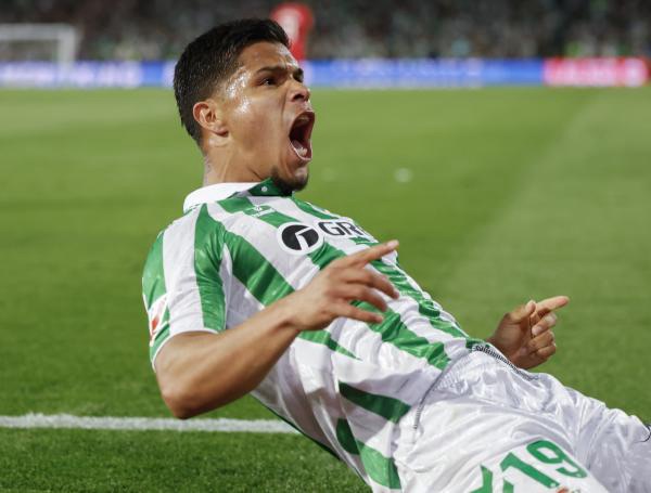 El ‘Cucho’ Hernández fue Operado en España